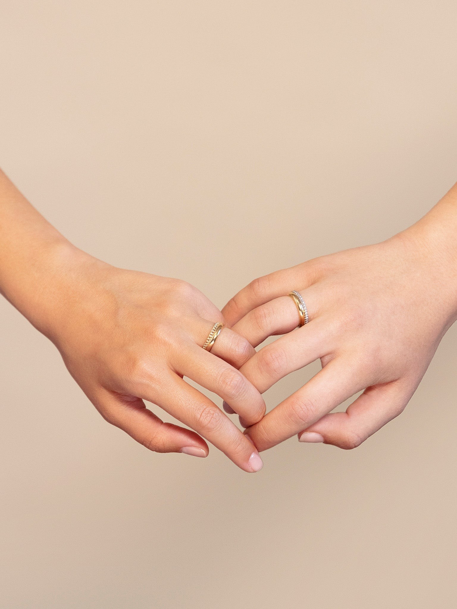 Chain wedding band